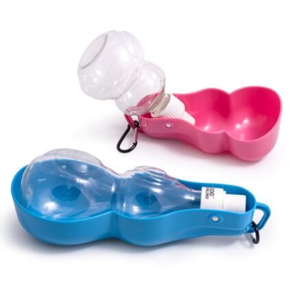 Преносима поилка БОМБИЧКА с карабинка за куче 500мл